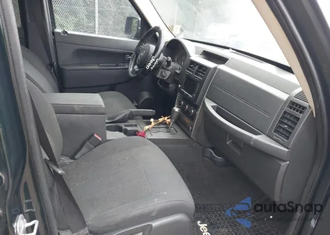 2011 Jeep Liberty Sport из США, поврежденный, VIN 1J4PN2GK9BW581639